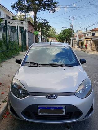 FORD FIESTA 1.6 ROCAM 8V FLEX 4P MANUAL FORD FIESTA 1.6 ROCAM 8V FLEX 4P MANUAL